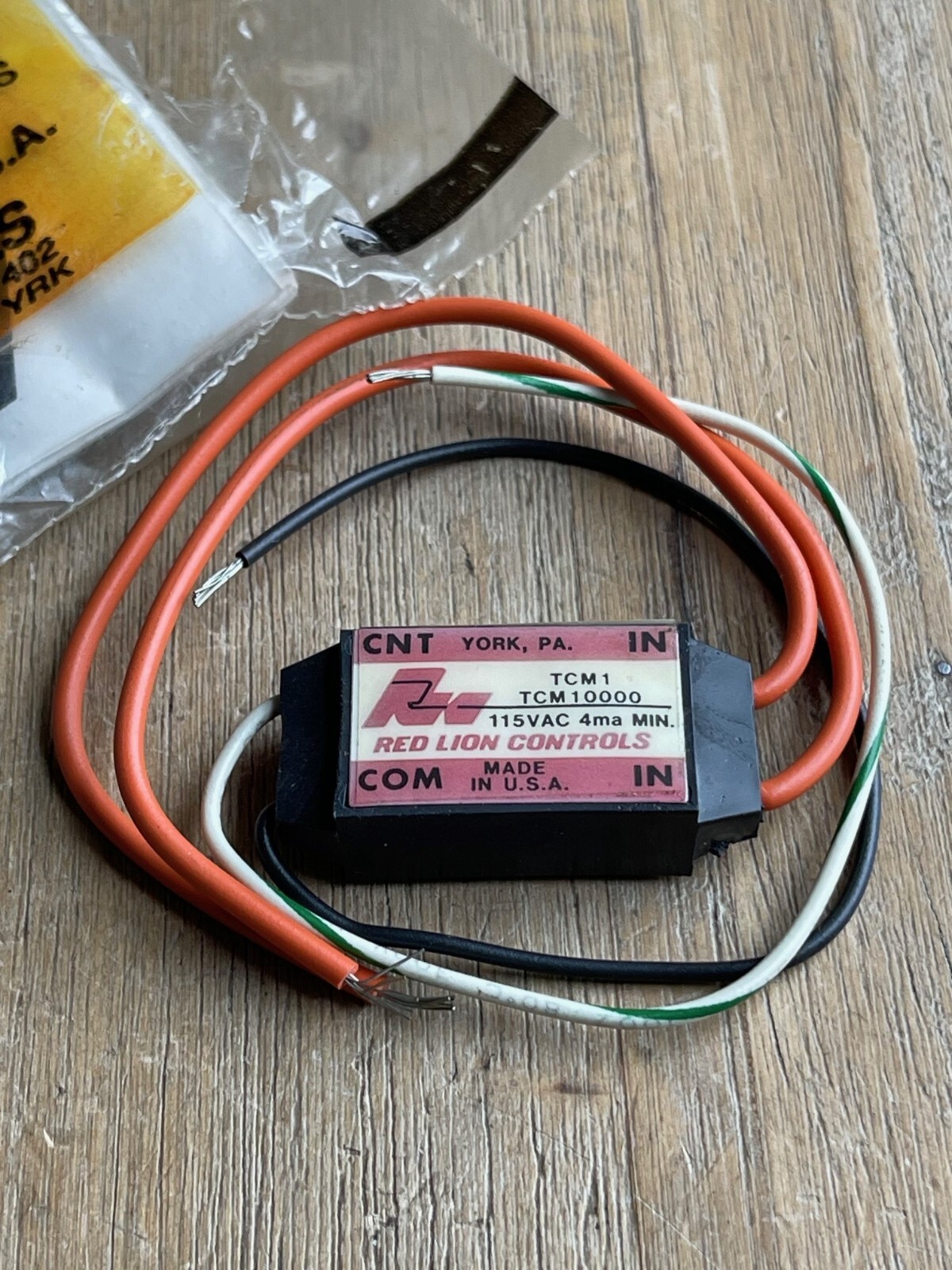 RED LION TCM10000 CONVERTER MODULE TCM1 115VAC NEW