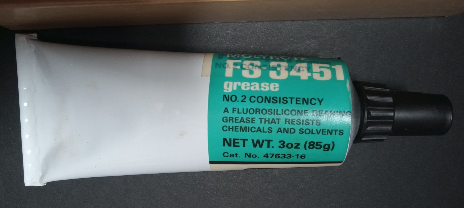 Dow Corning Molykote FS-3451 No. 2 Consistency Grease (1) 3oz Tube OOP NOS HTF