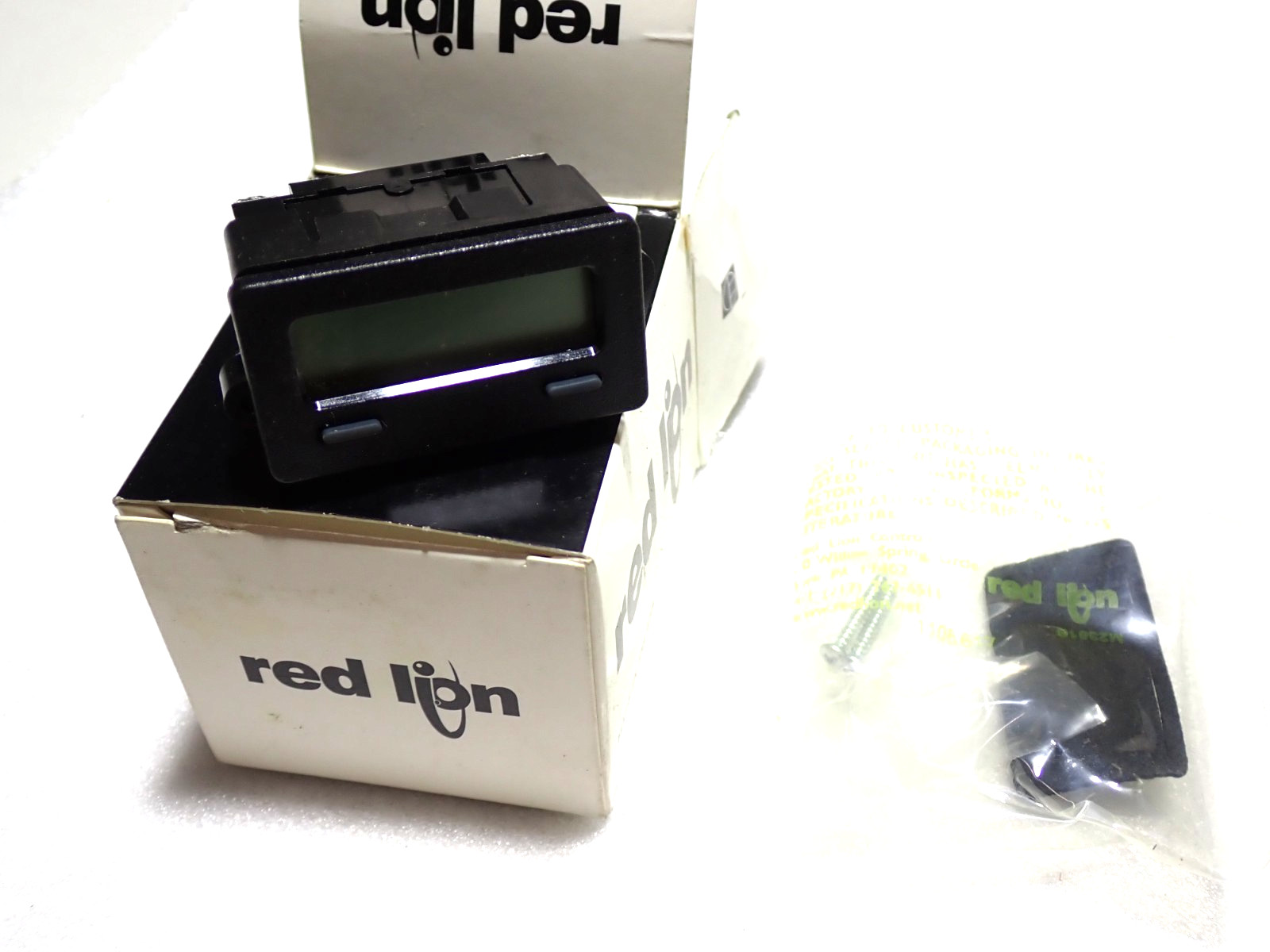 Red Lion CUB50020 Miniature Electronic 8-Digit Counter CUB5 Used