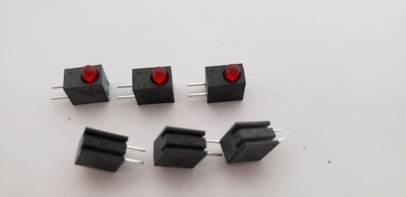 KINGBRIGHT L934CB/ID SINGLE LIGHT RED CIRCUIT BOARD INDICATORS (BAG OF 500) NNB