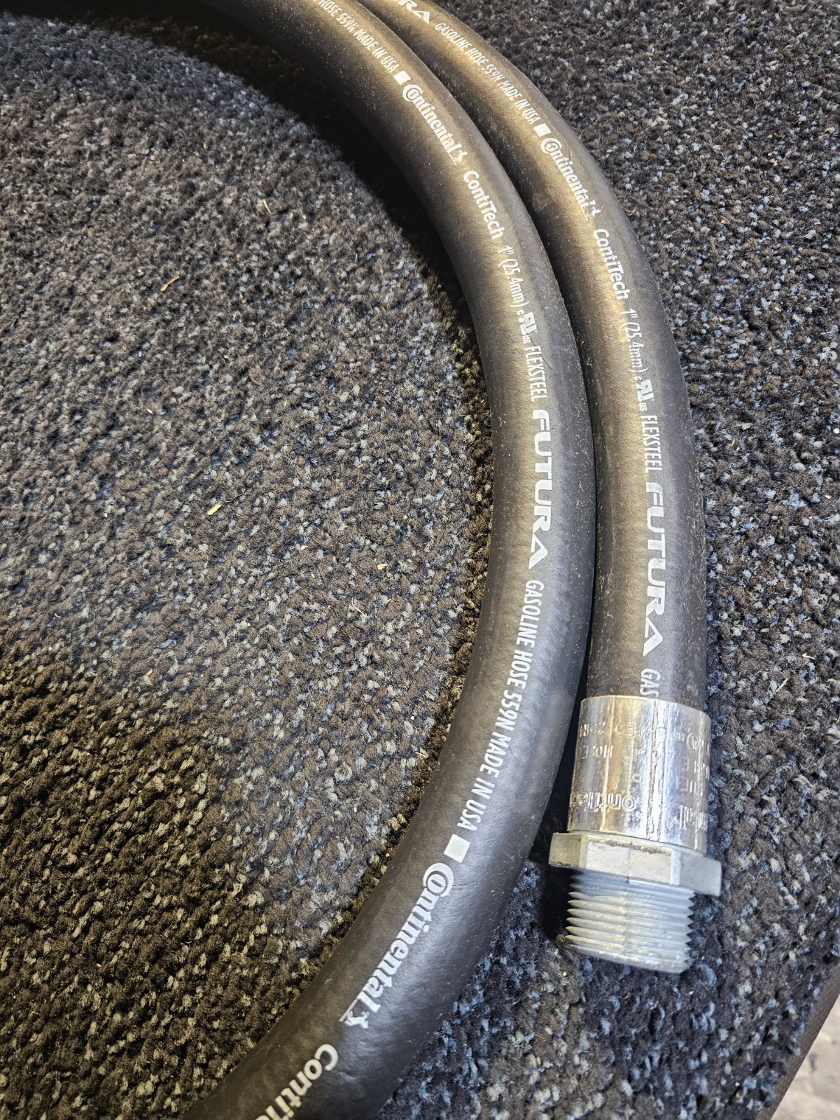 Continental ContiTech 1″ Futura Flexsteel 141″ Length Gasoline Hose w/Fittings
