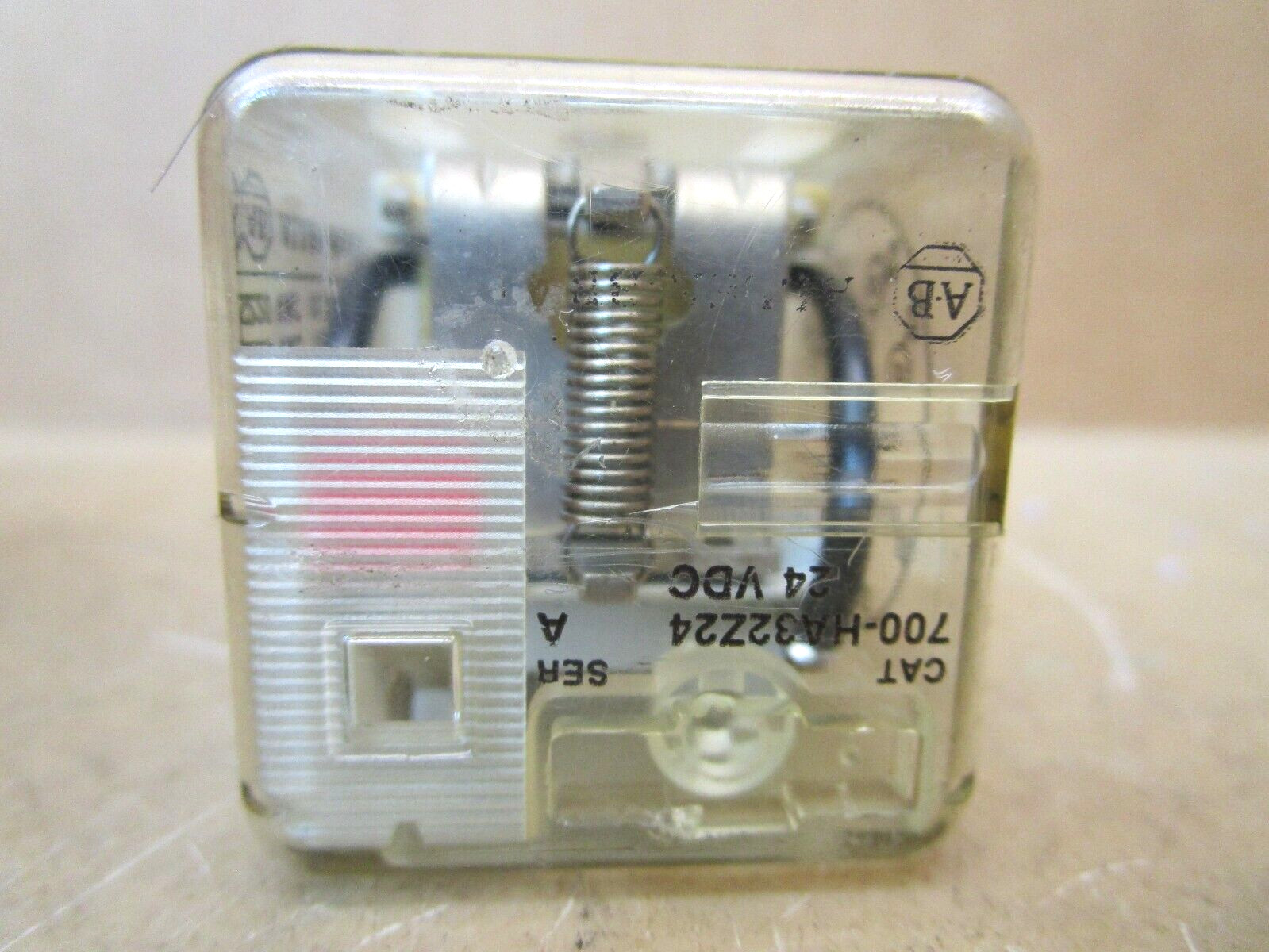 Allen-Bradley 700-HA32Z24 Relay 24VDC 1/4HP 10A 120VAC 1/3HP 10A 47554LR