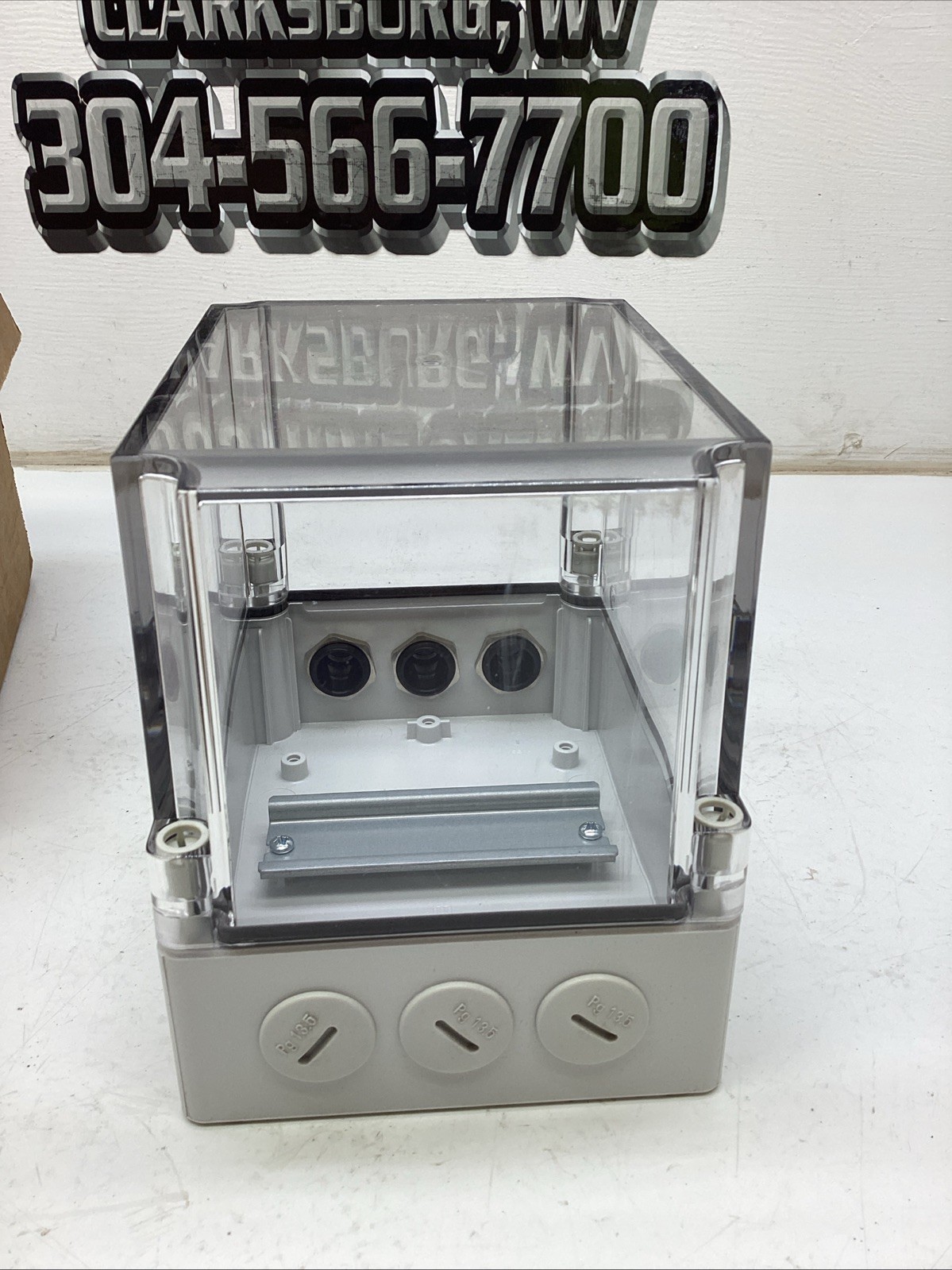 Vega Housing ISO-GEH.CXX For Ser. 600 Signal Conditioning Instruments NIB