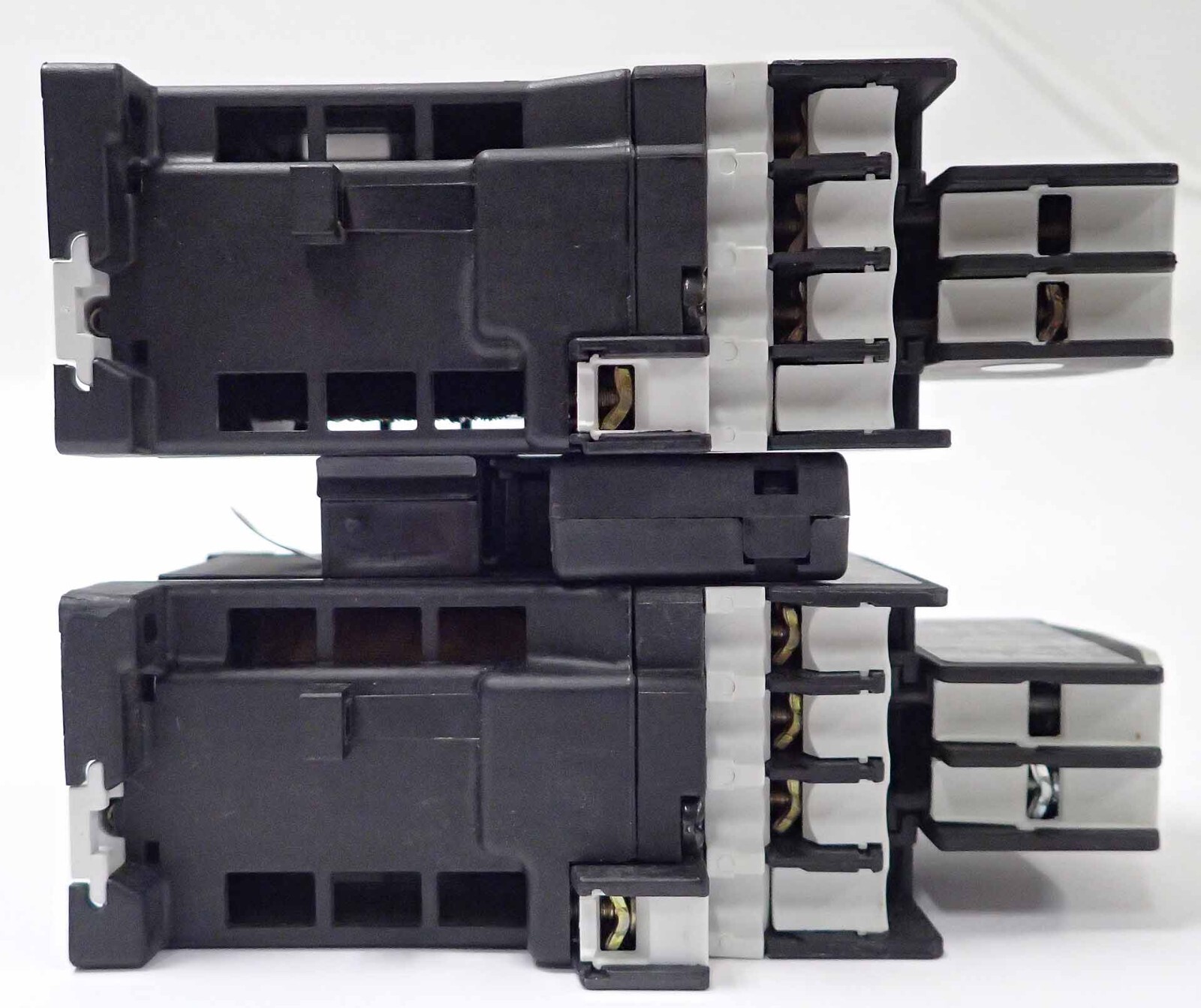 MOELLER DIL 00 M-G / DIL00M-G CONTACTOR LOT OF 2 + MV DIL M / MVDILM INTERLOCK