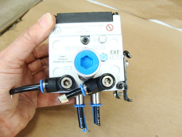 FESTO SOLENOID VALVE ASSY 161414 CPV-10-VI 18200 MANIFOLD CPV10-GE-MP-4 BLOCK