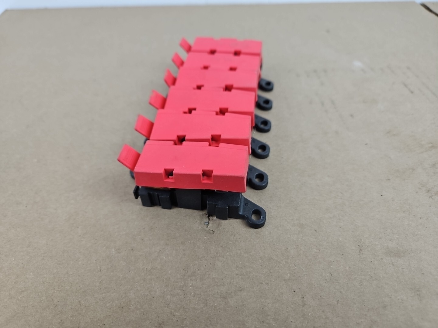 Eaton Cooper BUSSMANN LMI LMI6 LMI6-M-2-GGG1GG 6 Position Fuse Module