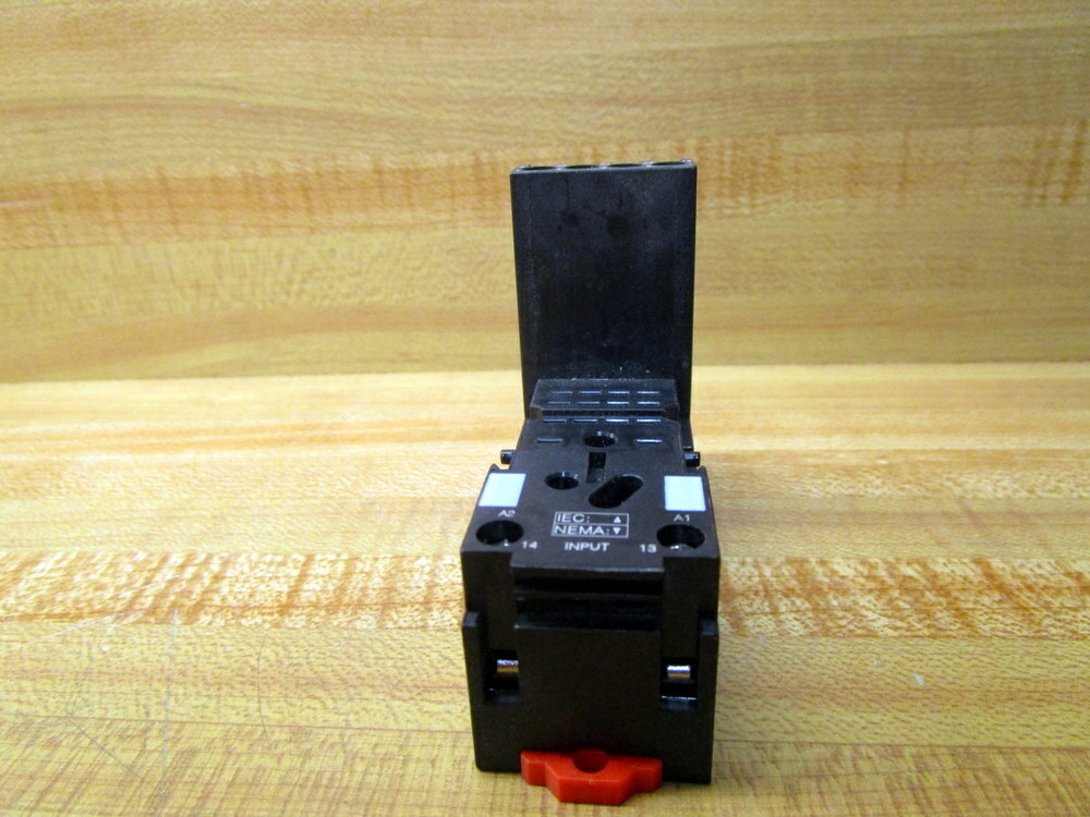 Schneider Electric RXZE2S114M Relay Socket