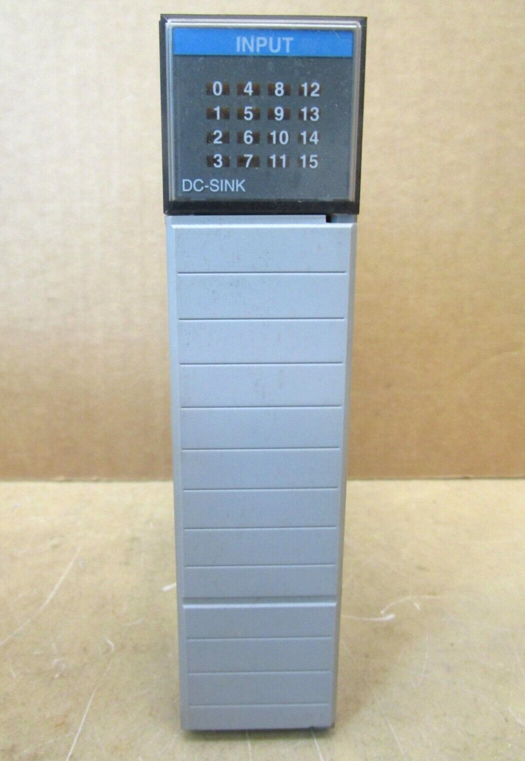 Allen-Bradley SLC500 5/04 1746-P2 1747-L541 1746-NI16V 47689HM