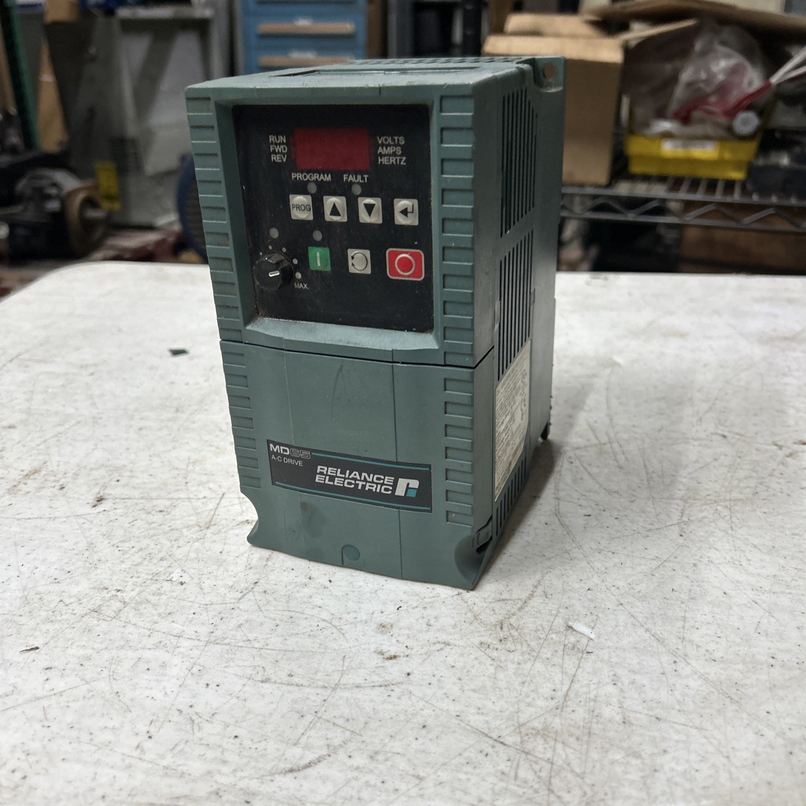 Reliance Electric 6MDBN-2P3101 3Ph AC Drive