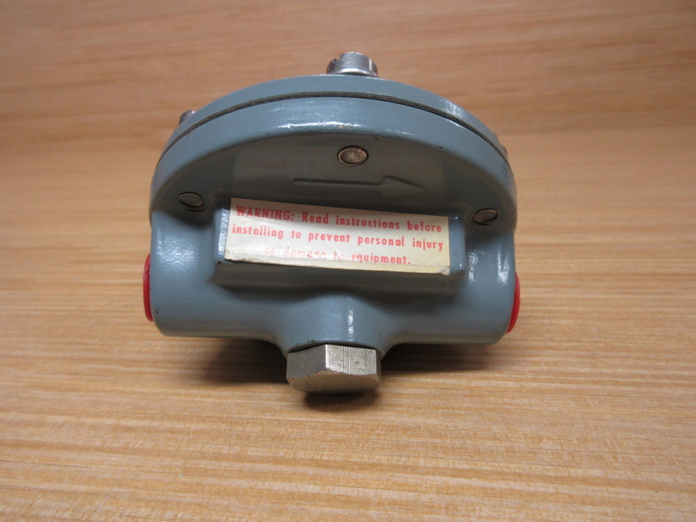 Moore Products 63BD Flow Controller