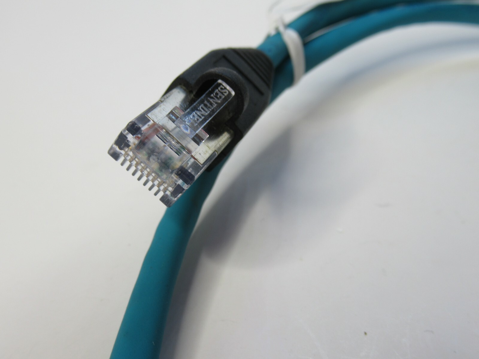 (NEW) LUMBERG AUTOMATION 900004093 0985-806-104/1M Ethernet Cat 5E Cable