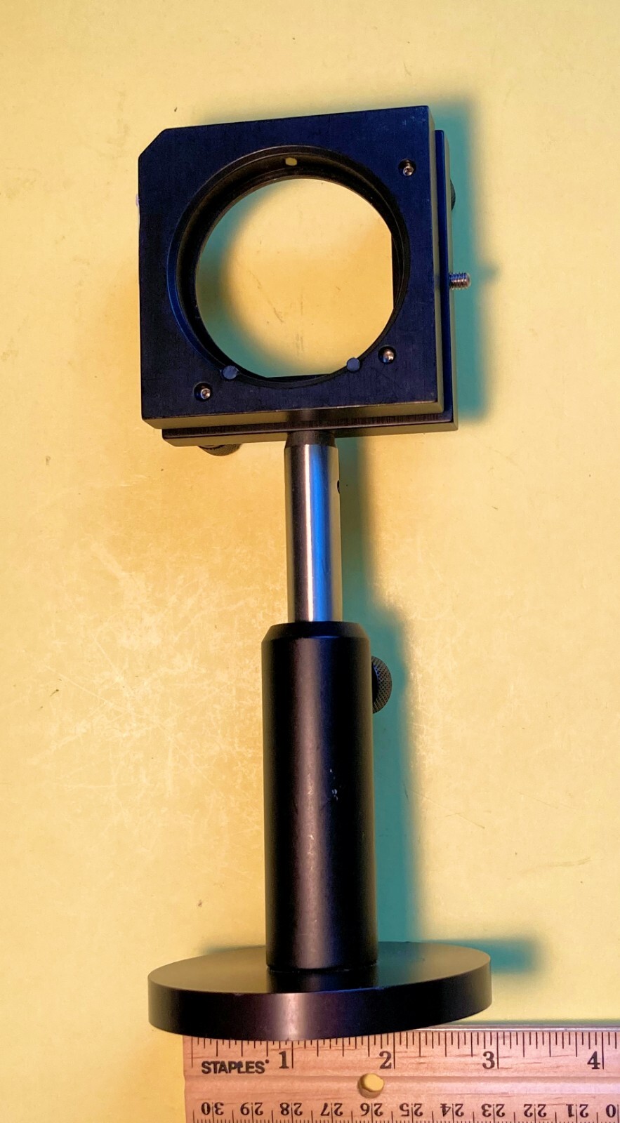 Thorlabs 2″ mirror mount on 4″ post with Newport 3″ magnetic base MB-1
