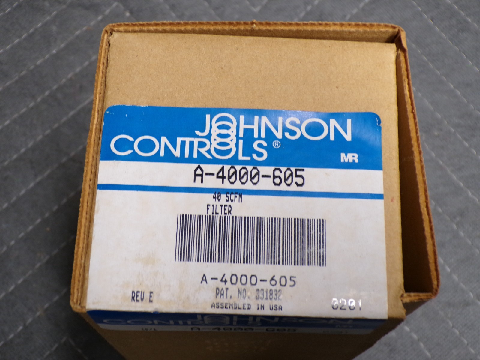 Johnson Controls #A-4000-605 331832 Coalescing Filter Element, 40 SCFM *NOS*