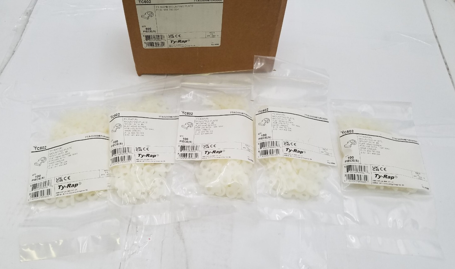 Lot of 500 TY-RAP Mounting Plate TC502 (5 bags of 100) 786210804828