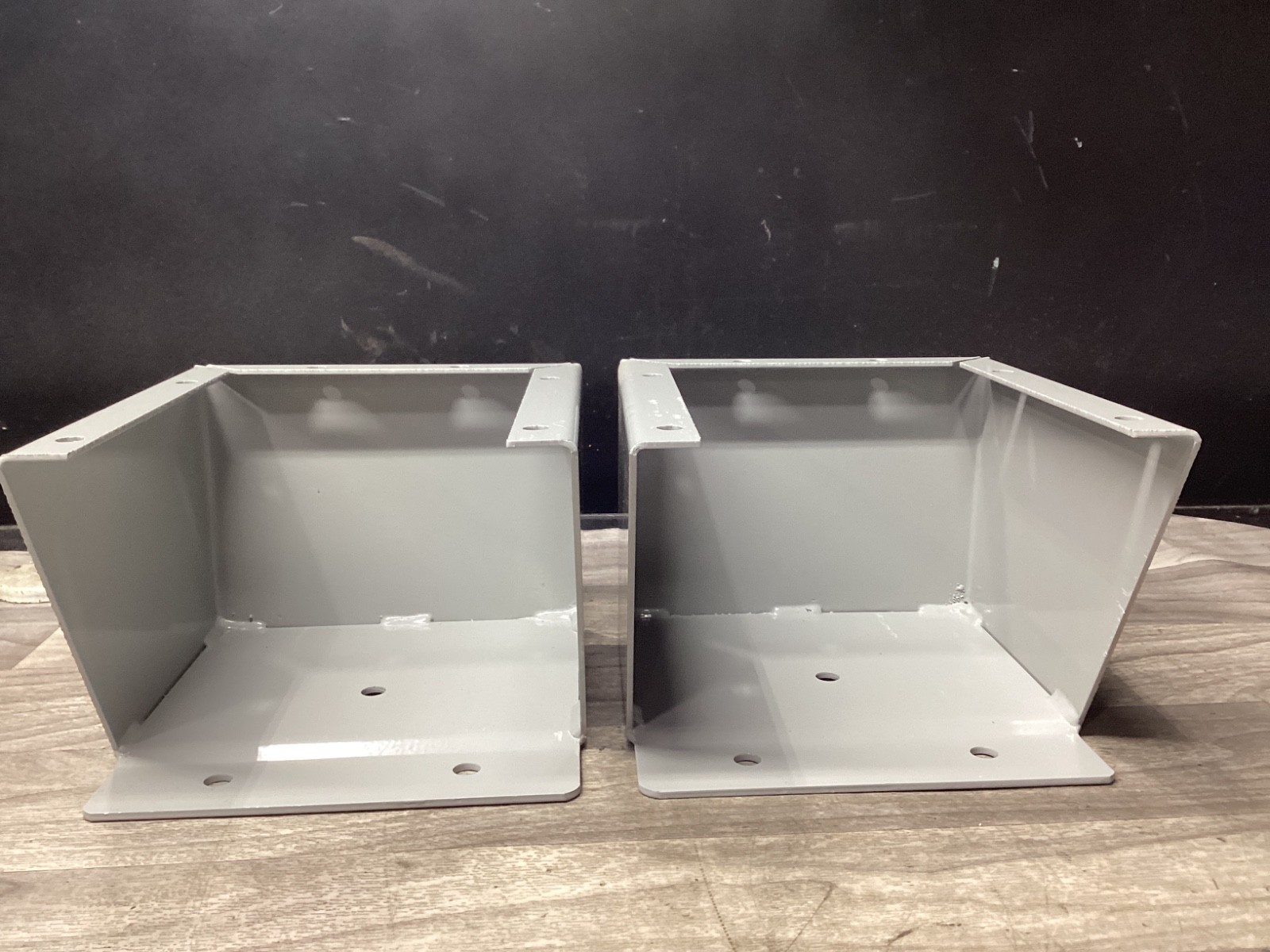 LOT OF 2 NEW FLOOR STAND KIT, H: 6 x D: 8 x W: 8 #104H118PR8