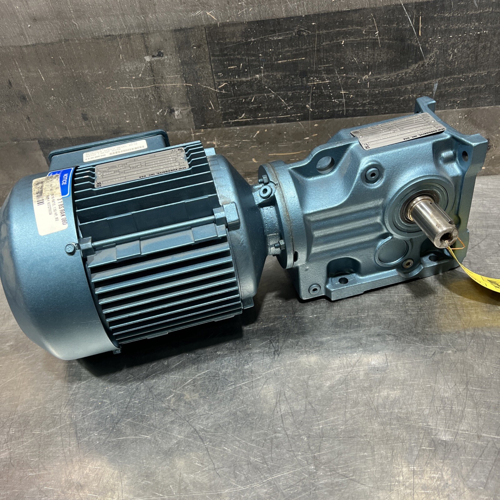 SEW-Eurodrive Motor DFT90S4 With Gear Box Nos Surplus