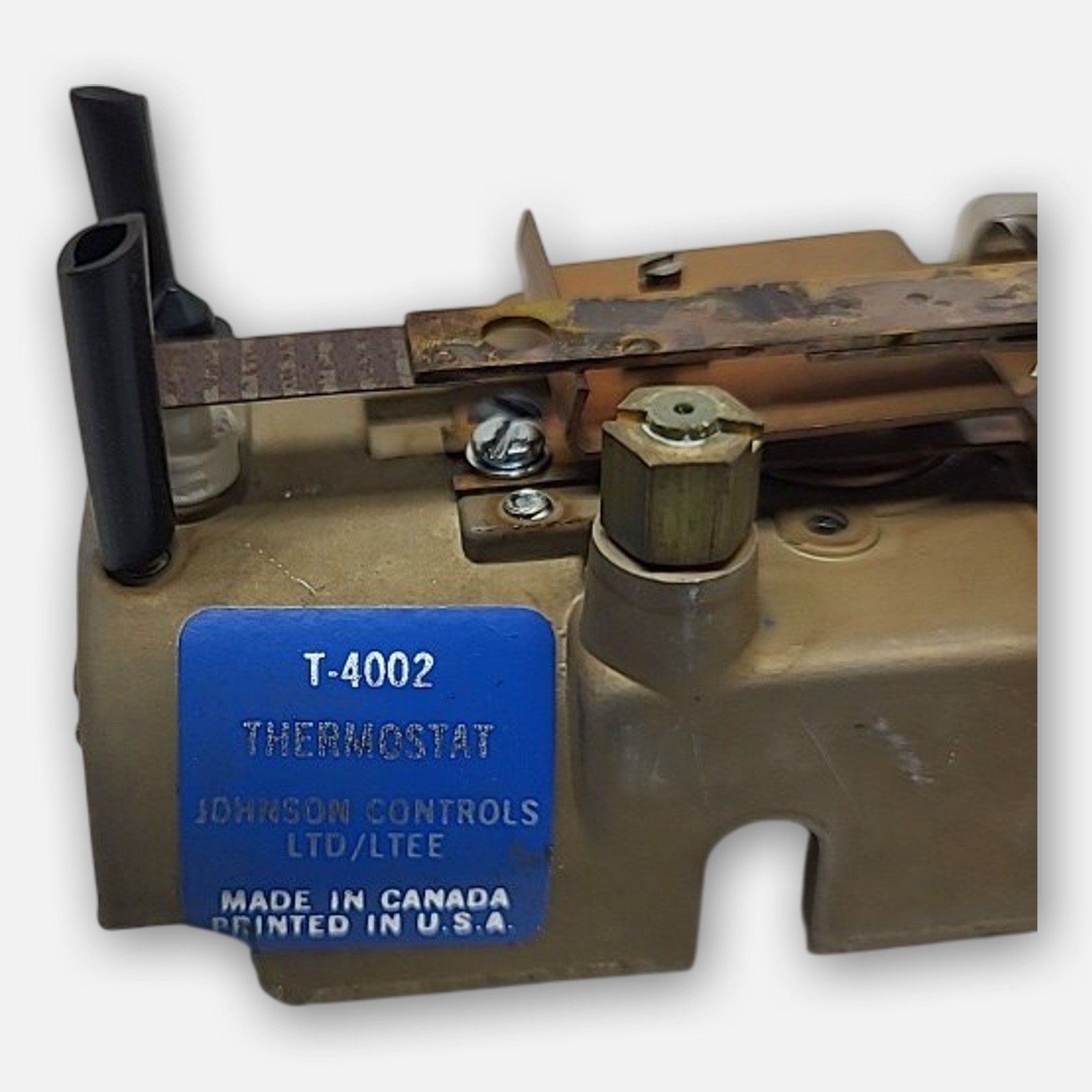 NEW JOHNSON CONTROLS T-4002 PNEUMATIC THERMOSTAT