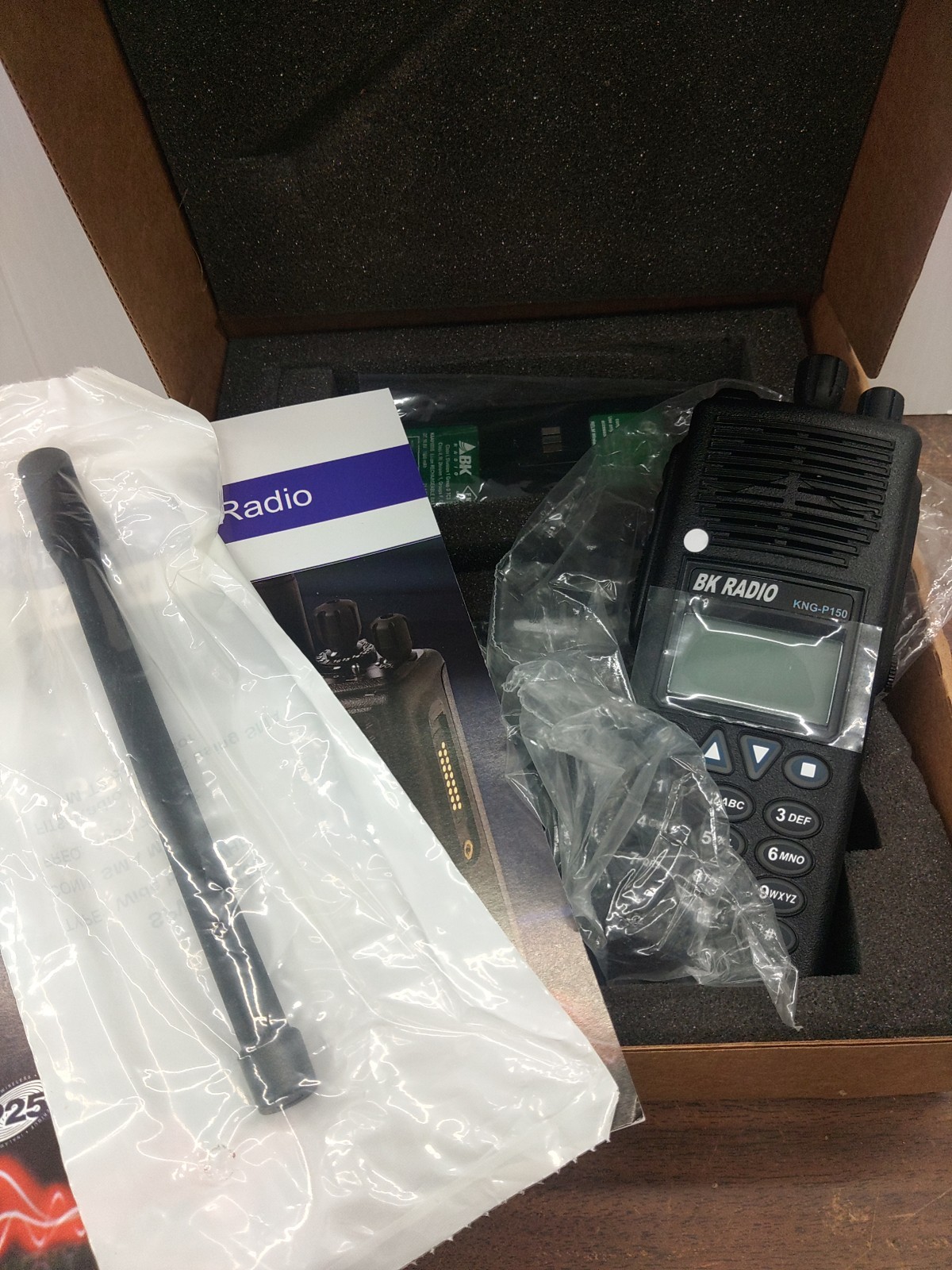 Bendix King KNG P150 VHF P25 DIGITAL WILDLAND FIRE With BATTERY and ANTENNA