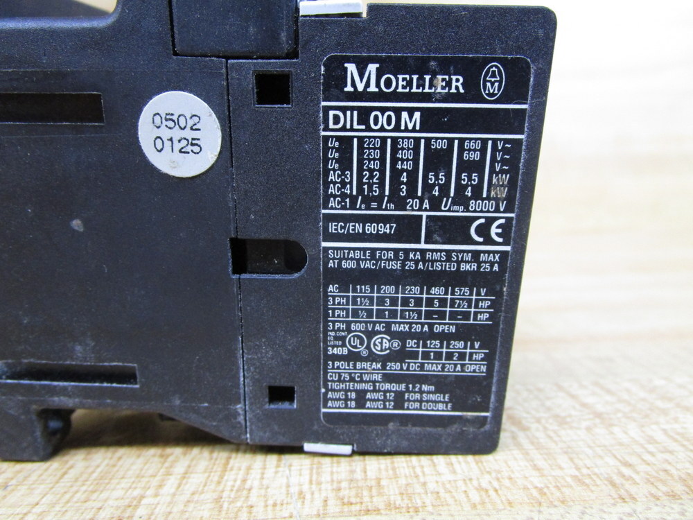 Klockner/Moeller DIL00 M Contactor DIL00M Coil: 230V 50Hz, 240V 60Hz