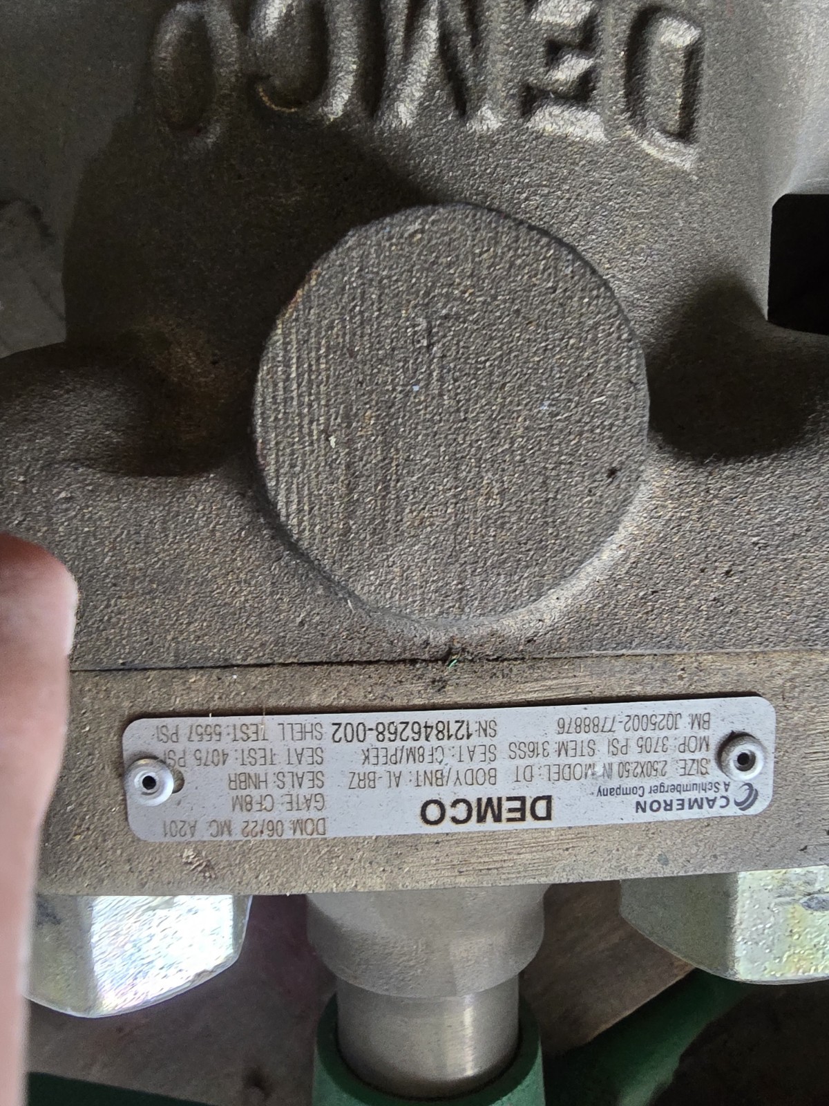 Demco 2 1/2 gate valve aluminum bronze