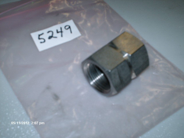 Swagelok Cajon Hex Reducing Coupling SS-16-HRCG-4 1″X1/4″ FNPT 316 S/S (NEW)