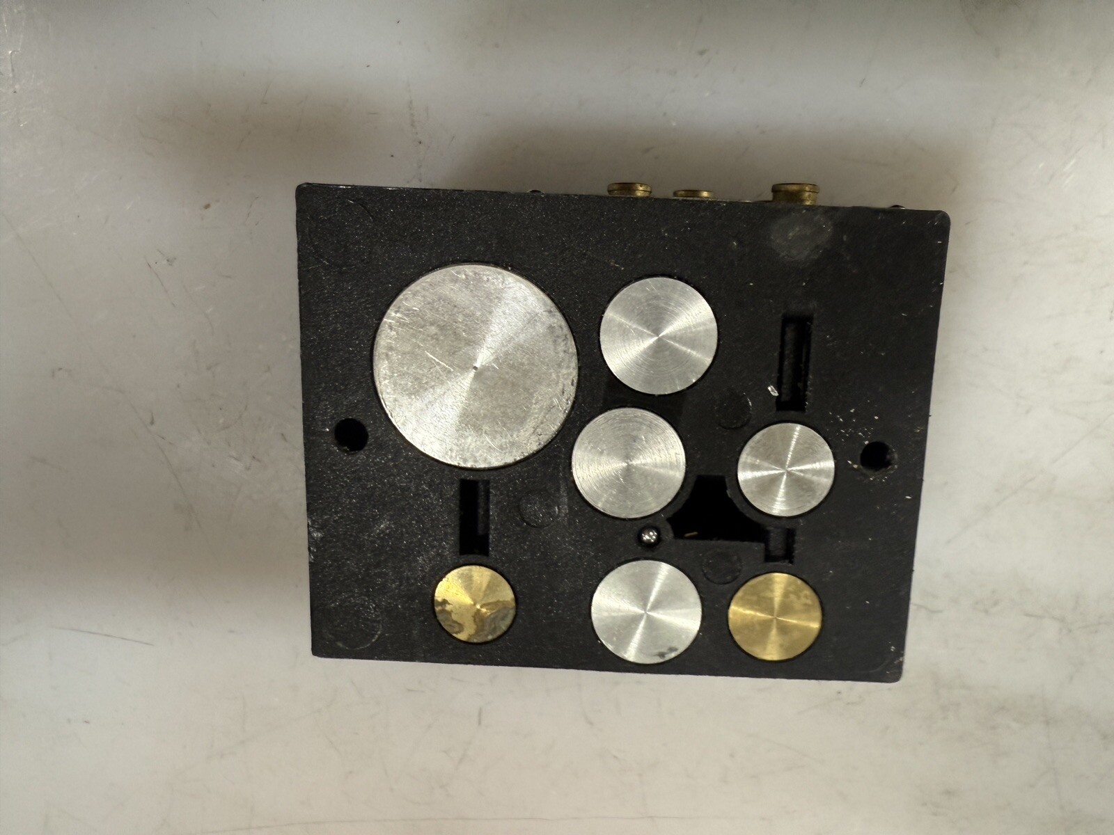 Norgren D0039A Two-Hand Pneumatic Switch Control Module, 5/32 Tube 40-120psi B03