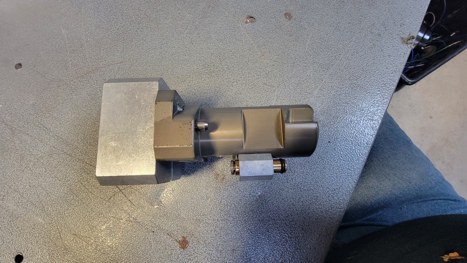 IMI Norgren LRA204NANNNN LINK RAIL ADAPTERS NEW OLD STOCK FREE SHIP LOC R1