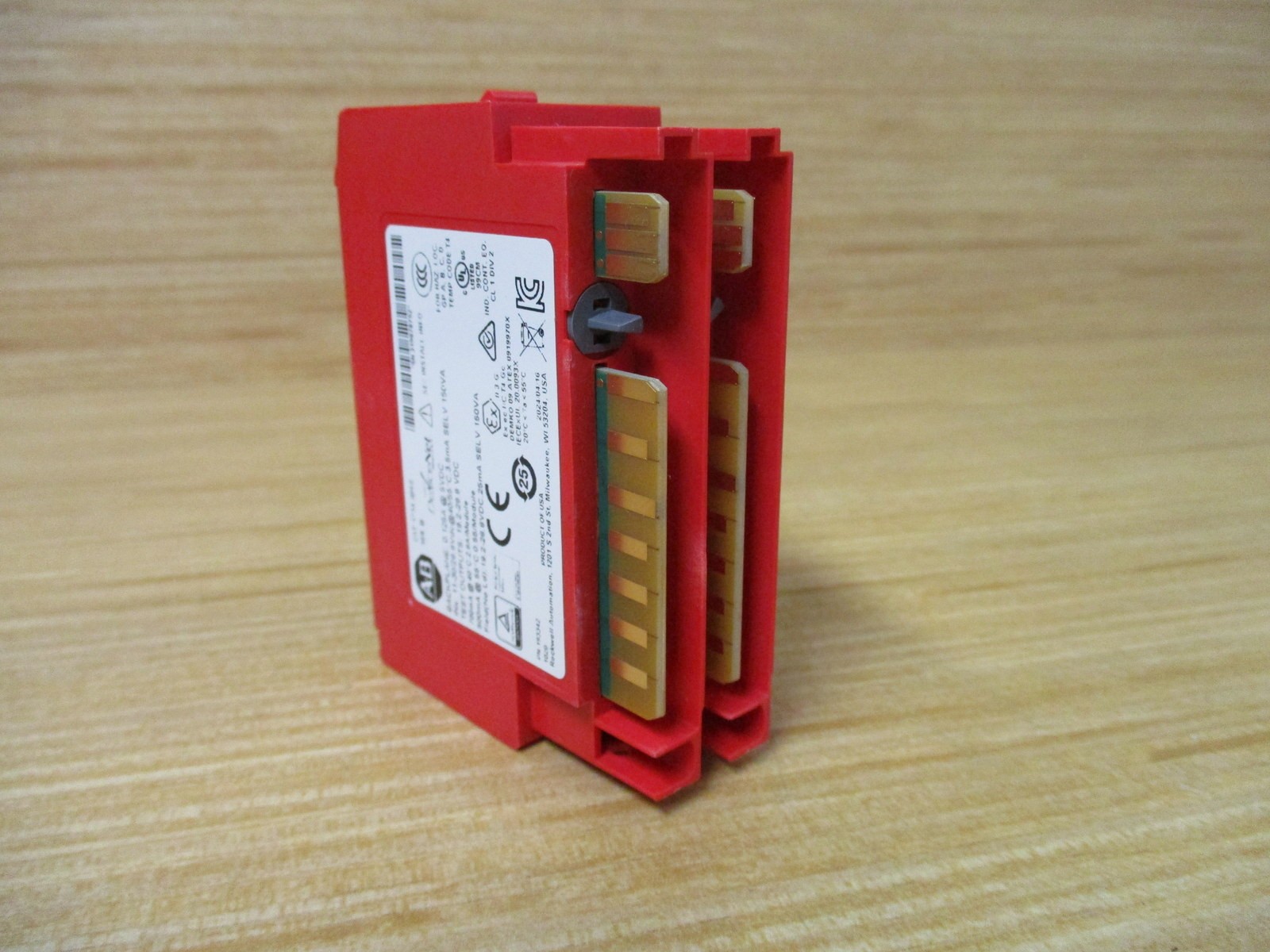 Allen Bradley 1734-IB8S Input Module 1734-1B8S Mounted, Ser.B