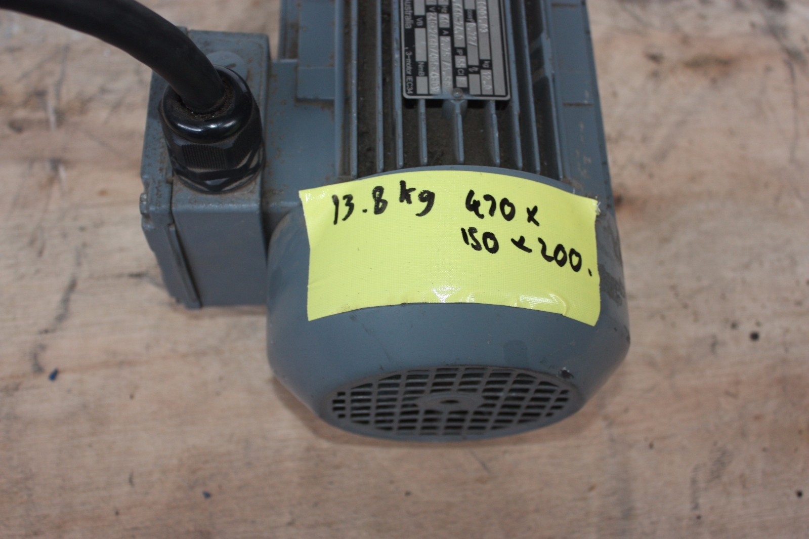 SEW Eurodrive R27 DT80K4 gear electric motor 0.55KW ratio 22.32:1