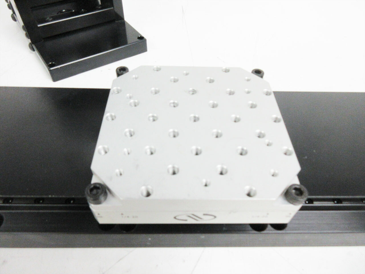 NEWPORT ILS50PP ILS MOTORIZED LINEAR STAGE 50mm 1/4″-20 50 mm FOR SMC100PP