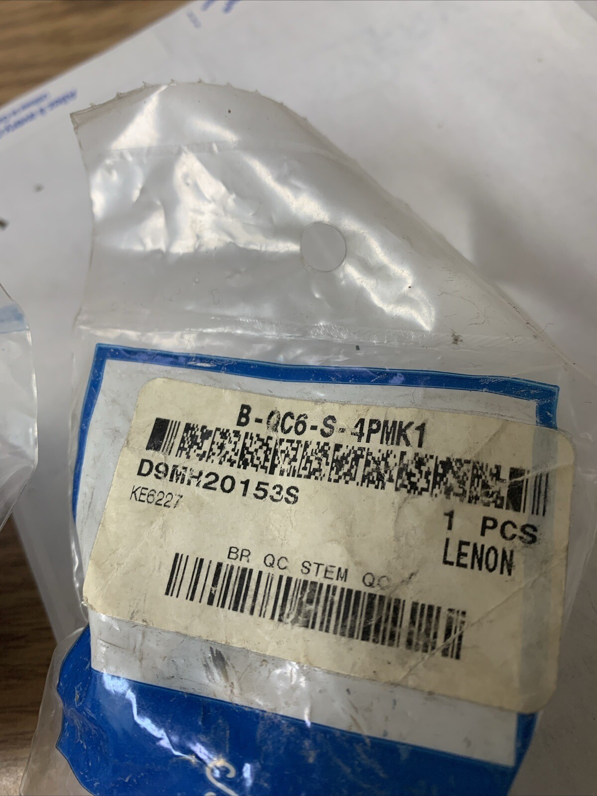 Lot Of 2 Swagelock B-QC6-S-4PMK1 See Pics