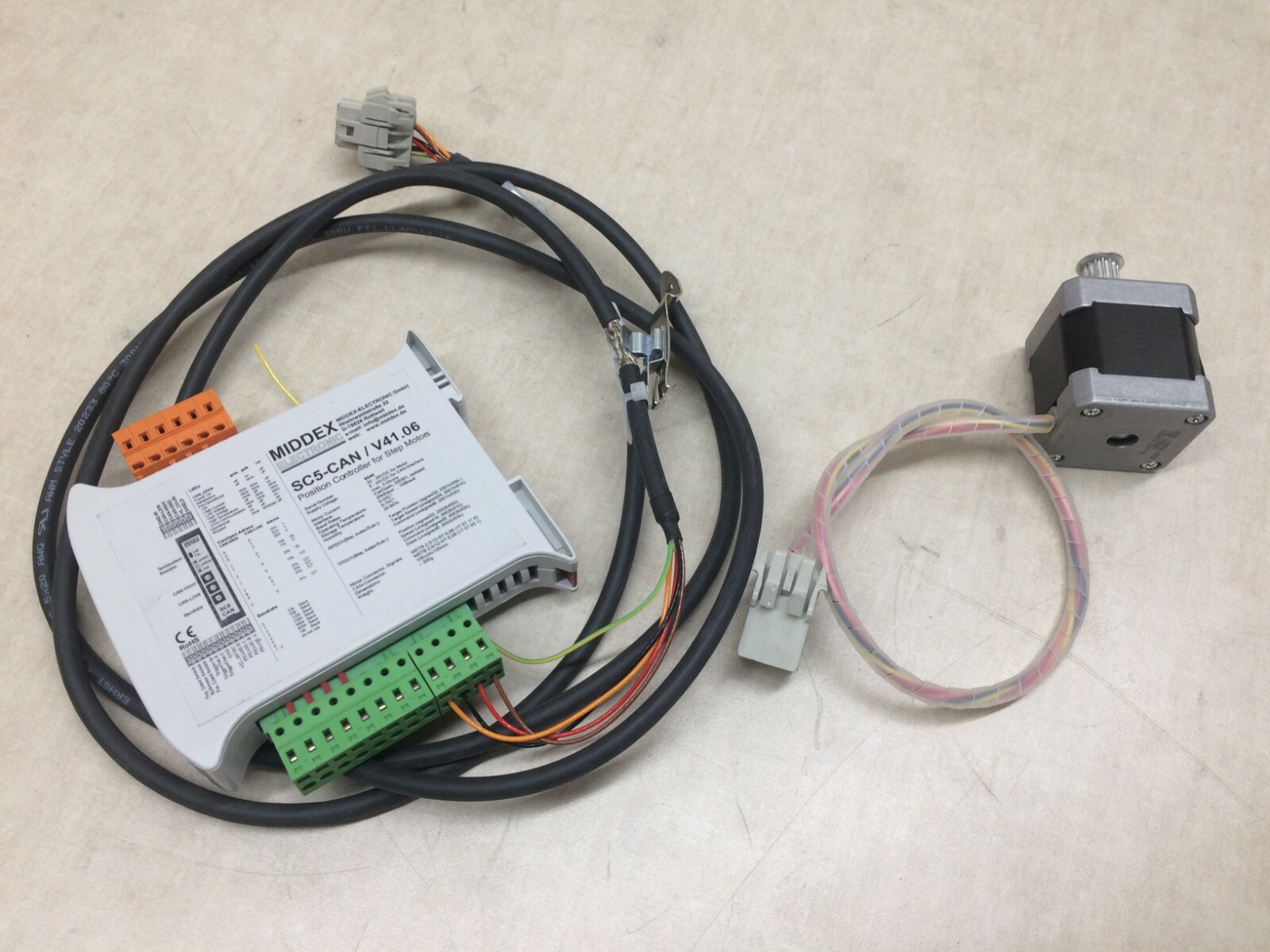 Jenaer Antriebstechnik 17S19-0230 Stepper Motor & MIDDEX Controller SC5-CAN