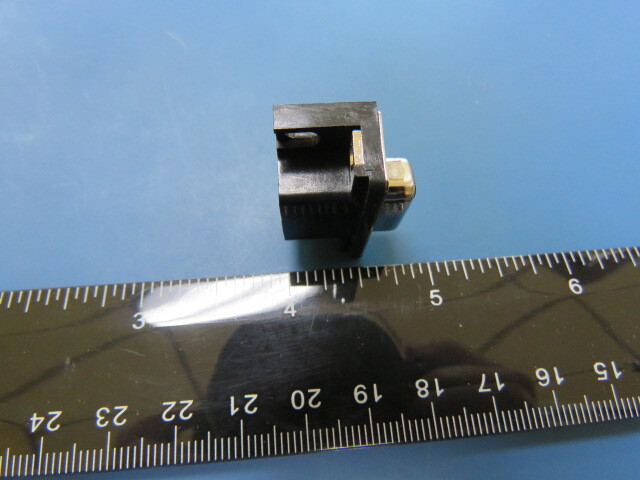AMPHENOL L77SDE09S1A4R Qty of 10 per Lot 9 Position D-Sub Receptacle, Female