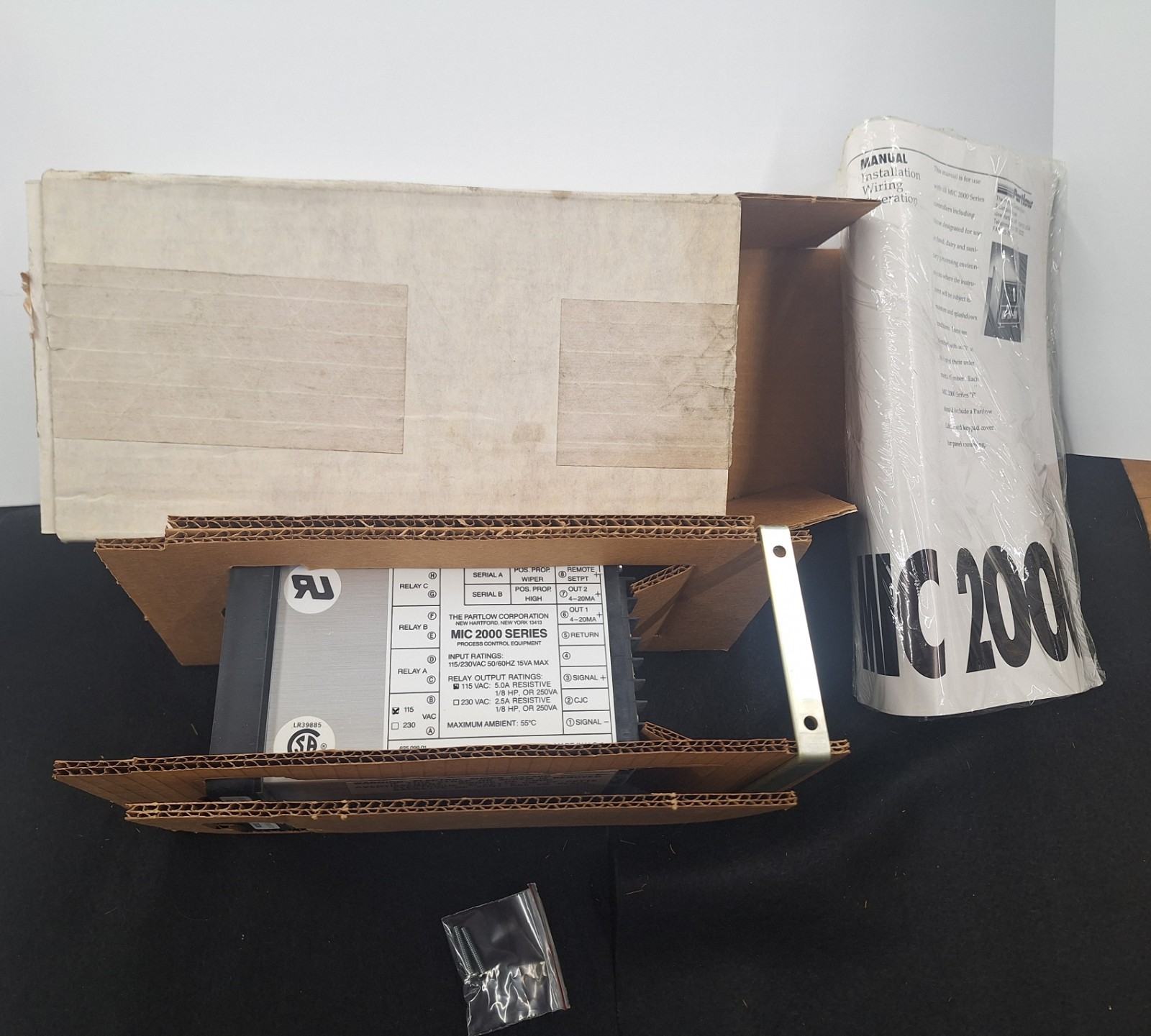 Partlow CONTROLS 2110001 / 2110001 (BRAND NEW) In Box MIC 2000 Series 115VAC NIB