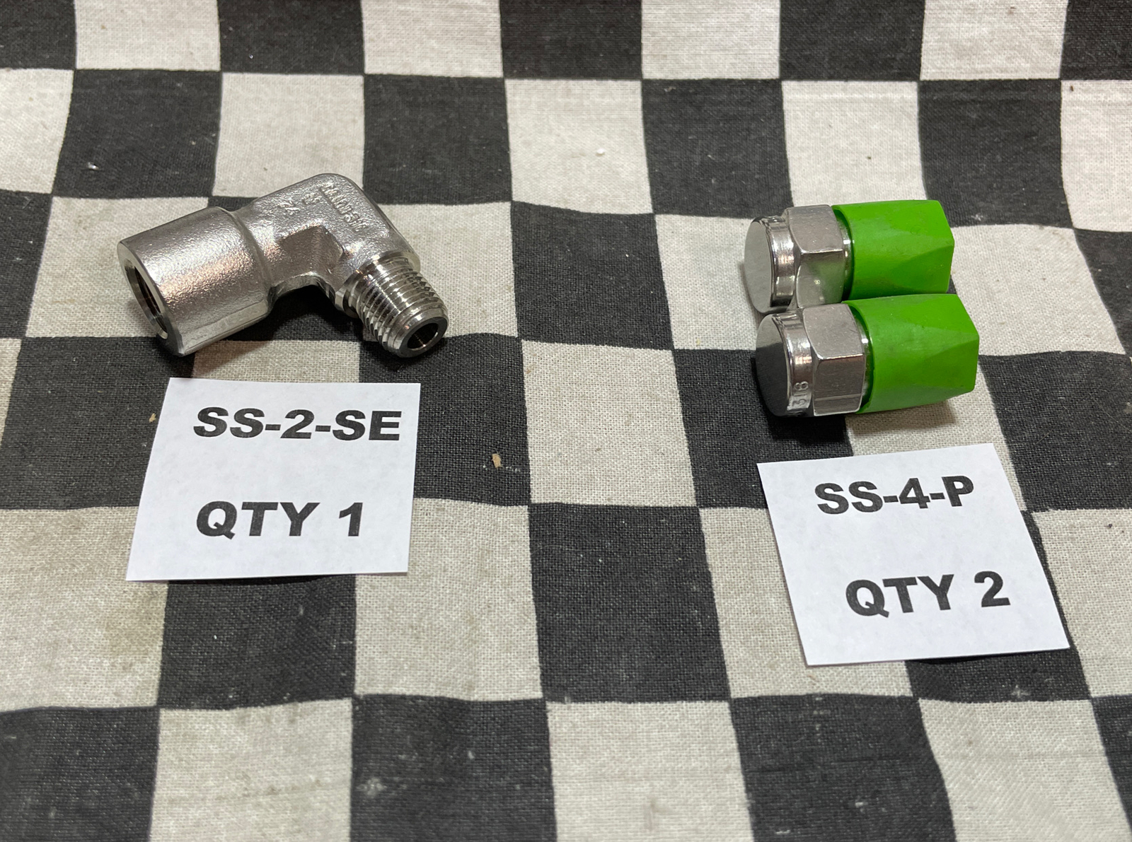 7x SWAGELOK TEE NIPPLE ELBOW SS-4-HN, SS-4-HCG, SS-2-T, SS-2-SE, SS-4-P#107V2