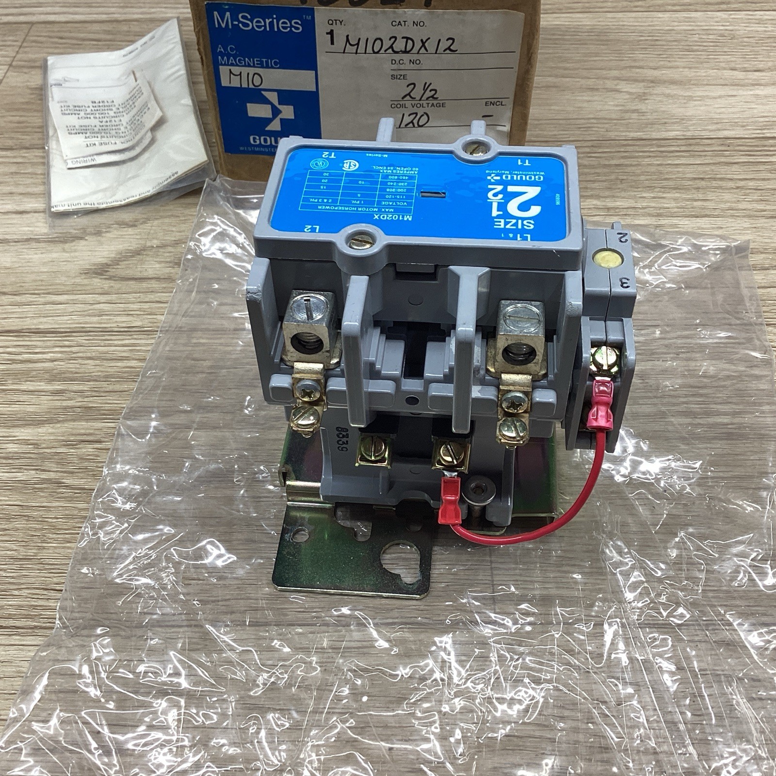 GOULD M-SERIES MAGNETIC CONTACTOR M102DX12 2-1/2 120 COIL VOLTAGE #819E134PR6*CO