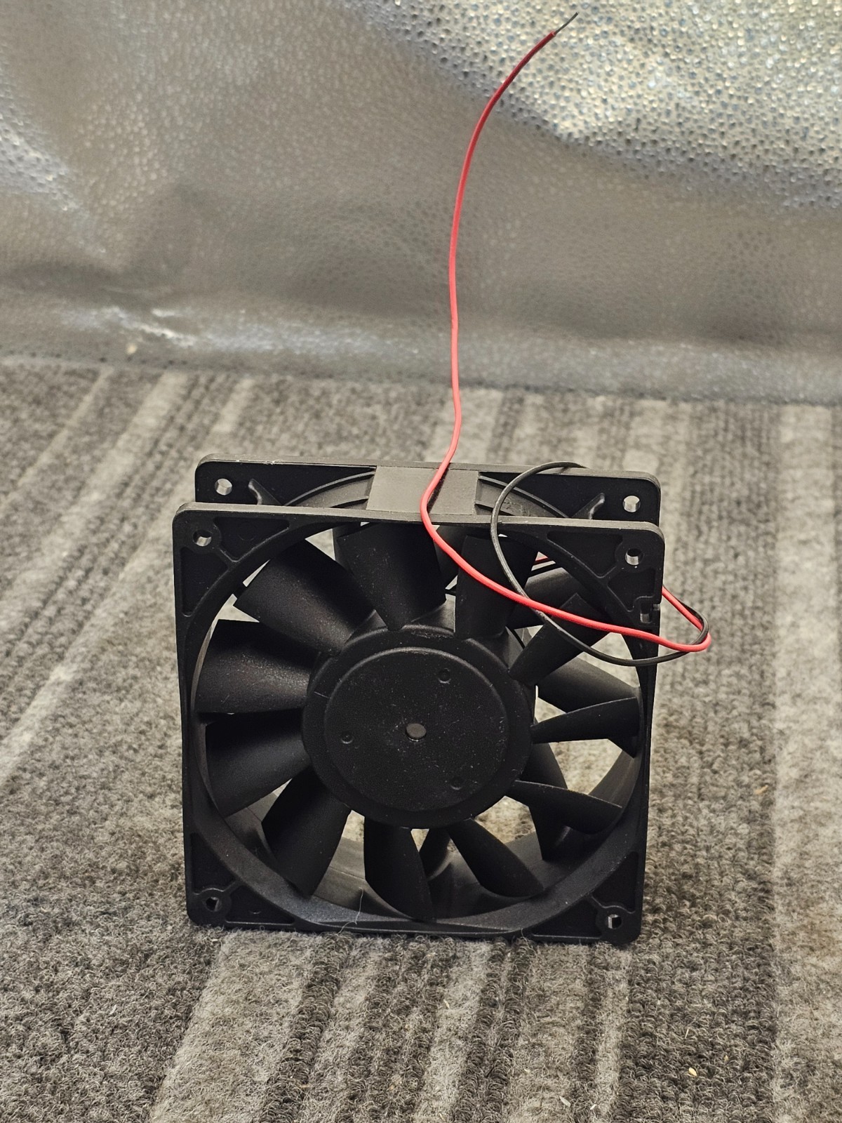 Delta PFB1212UHE 12V DC High Airflow Cooling Fan 4.72-inch x 1/2-inch, 4.80 A