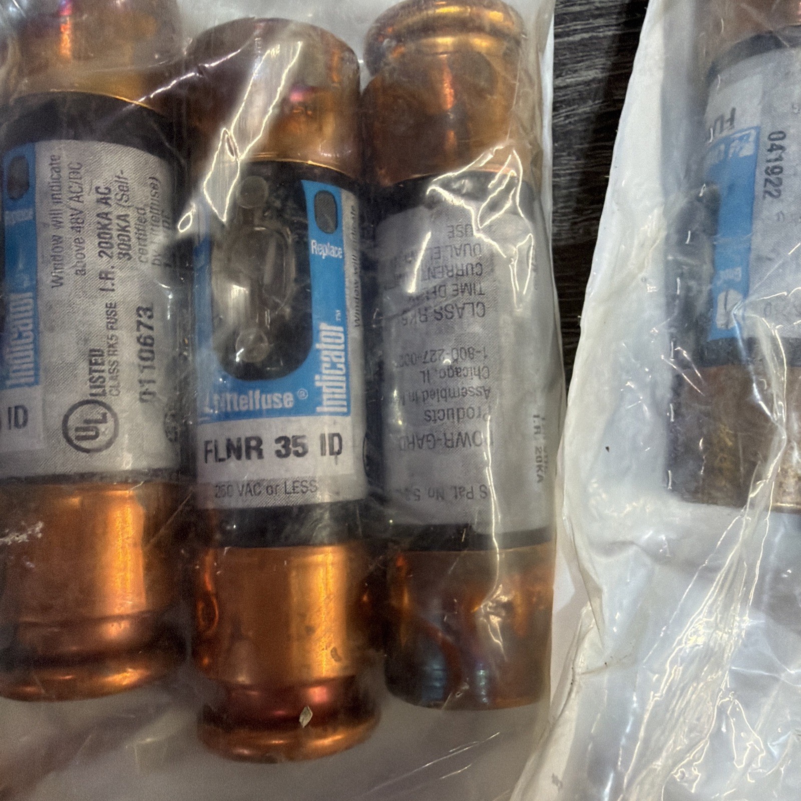 Multiple size LITTELFUSE FLNR ID INDICATOR FUSE