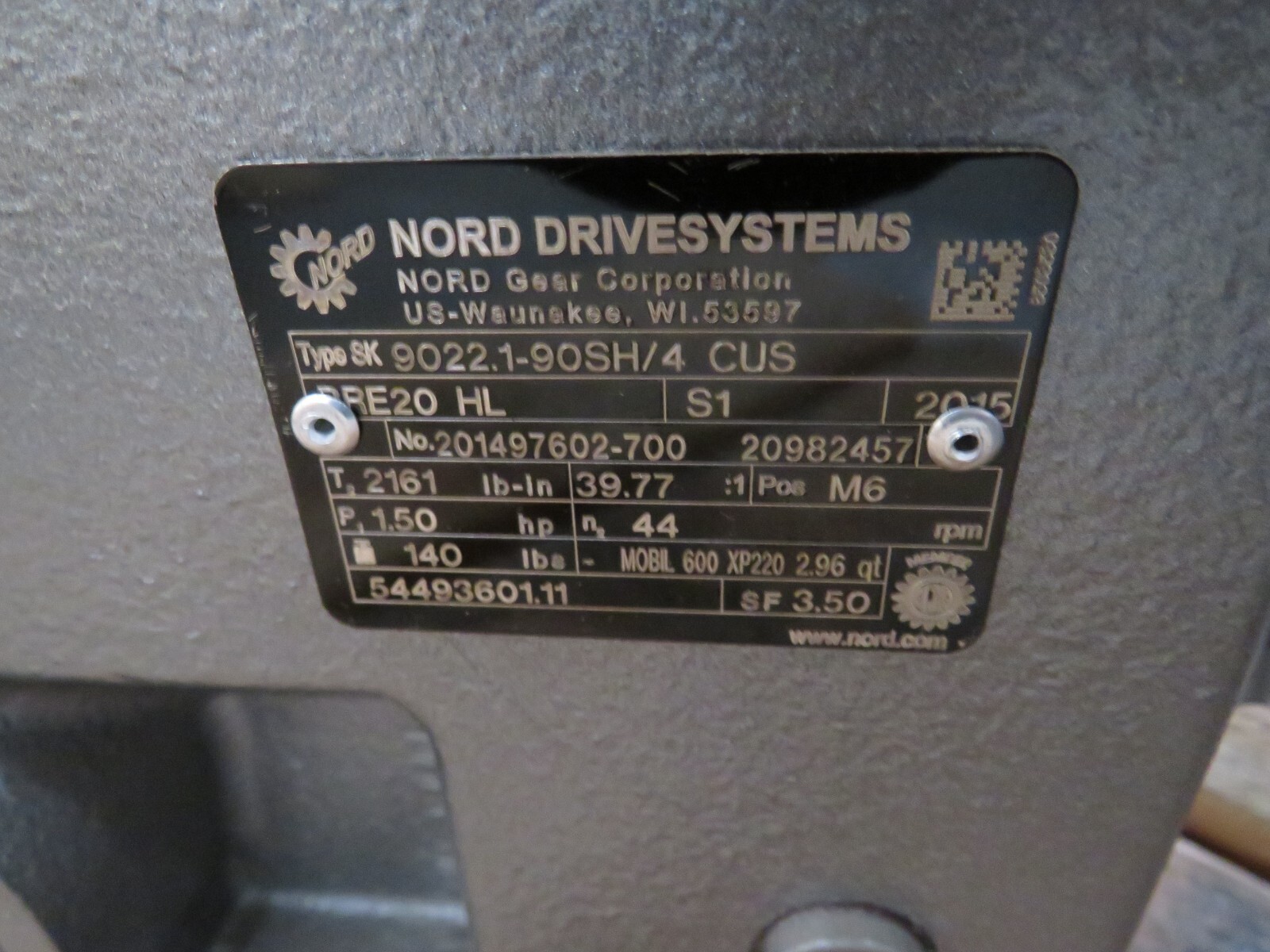 Nord SK9022.1-90SH/4 CUS Gear Motor 1.5HP Motor / 39.77:1 Ratio