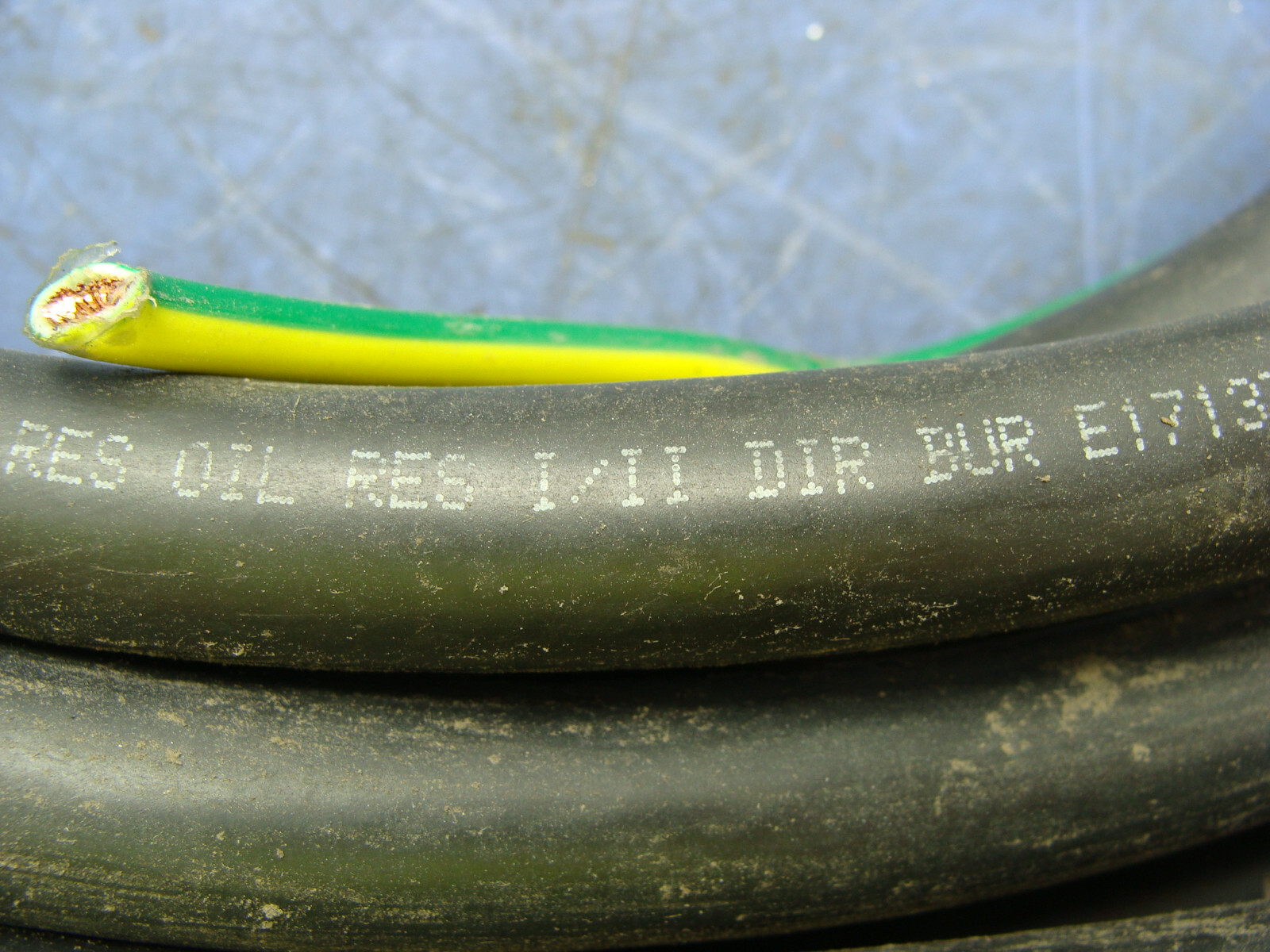 LAPP KABAL STUTTGART OLFLEX TRAY II 221004 10 AWG 600V CABLE 30 FEET LONG