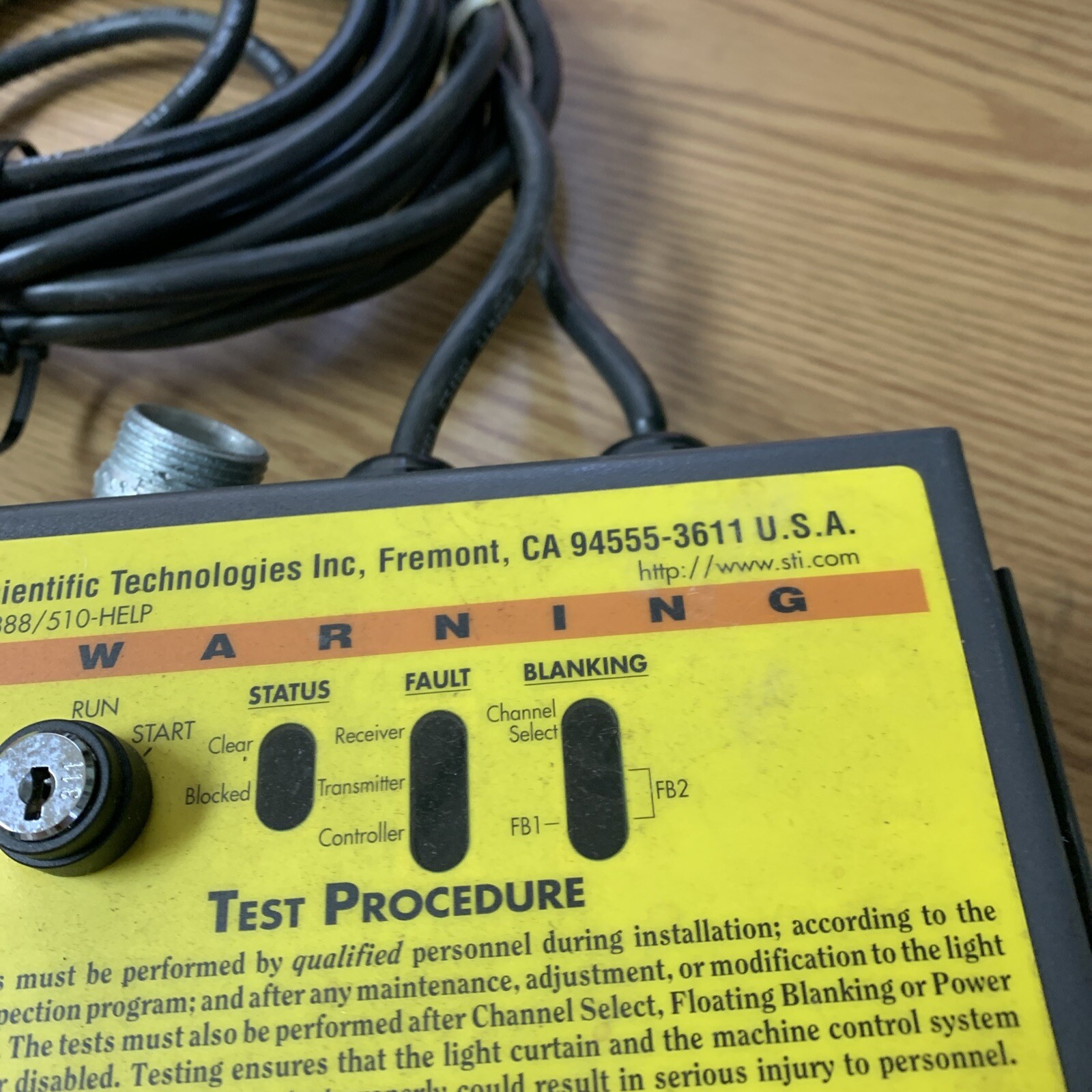 STI LCCK-FB-AC1-U USED SAFETY LIGHT MS4312BR, MS4312BX See Pics