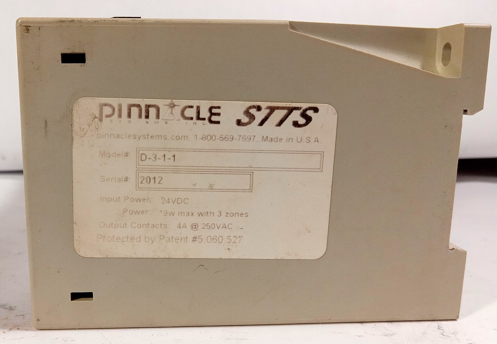 1 USED PINNACLE STTS D-3-1-1 SAFETY MAT DIN-RAIL CONTROLLER ***MAKE OFFER***