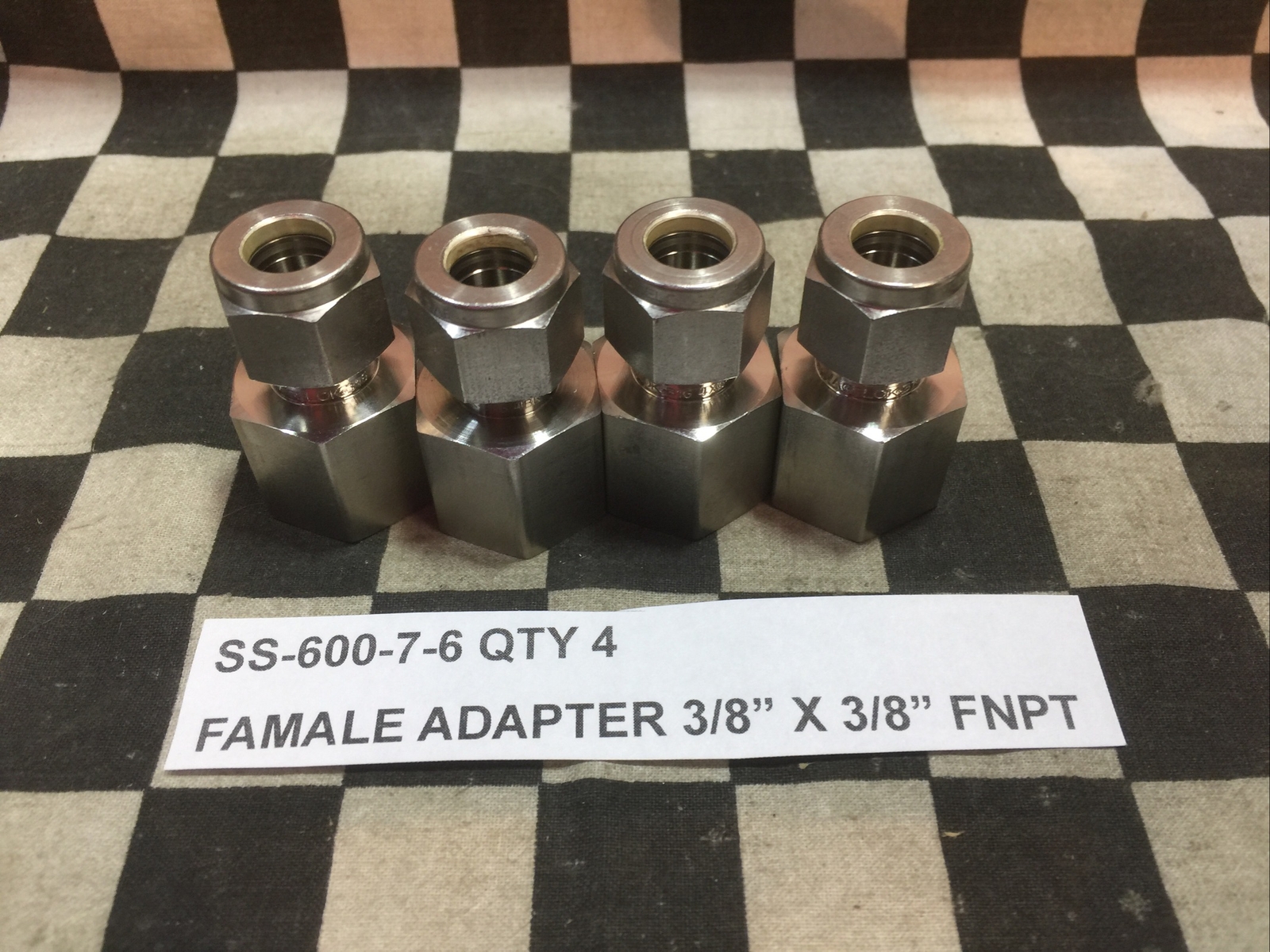 SWAGELOK SS-600-7-8, SS-600-7-6, SS-600-7-4, ADAPTER 3/8″ TUBE ,LOT OF 12#1637F3