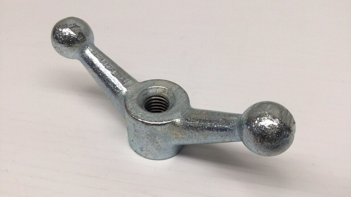 McMaster Carr 65115K33 Machine 2 Handle 1/2″-13 Center Thread 4-1/2″ W Zinc Plt