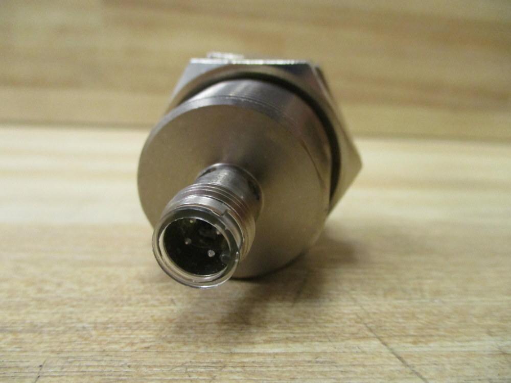 Omron E2A3-M30KS20-M1-B1 Proximity Sensor E2A3M30KS20M1B1