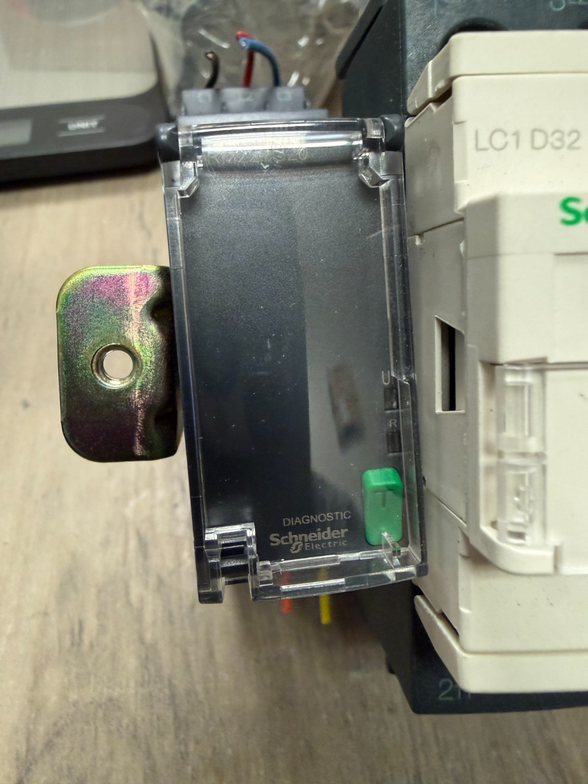 Schneider Electric IEC/EN 60947-4-1 ASSEMBLY UNIT UNTESTED READ