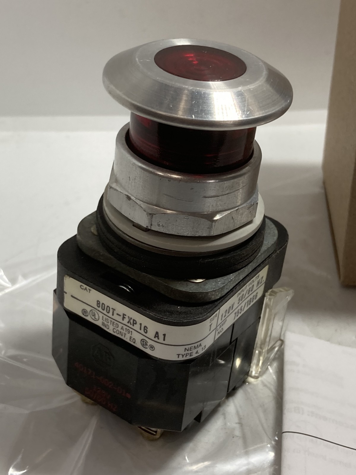 ALLEN BRADLEY 800T-FXP16RA1 PUSH PULL 2 POS ILL RED 120VAC 1NO/1NCLB SERIES T