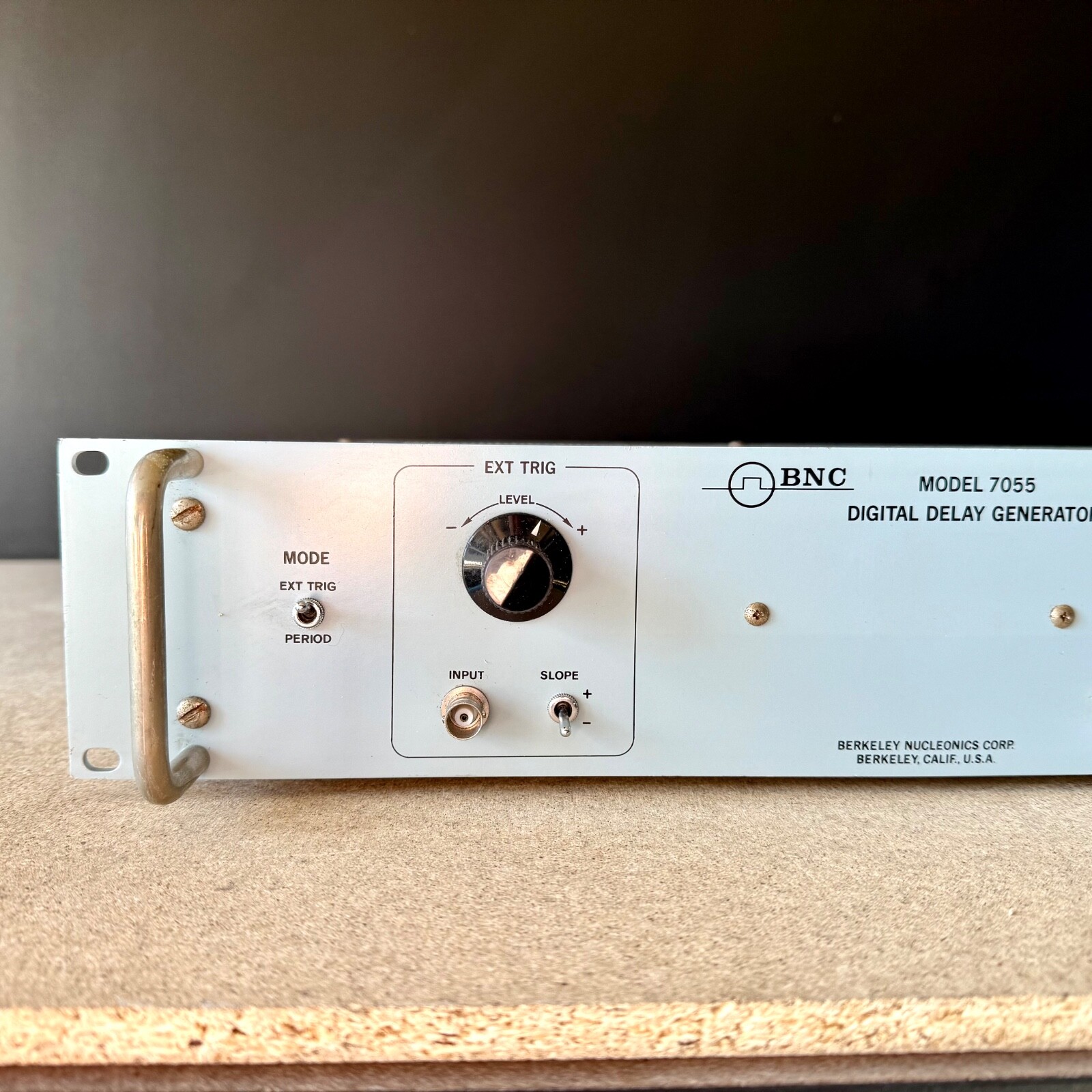 Berkeley Nucleonics Digital Delay Generator BNC 7055A Vintage Test Equipment