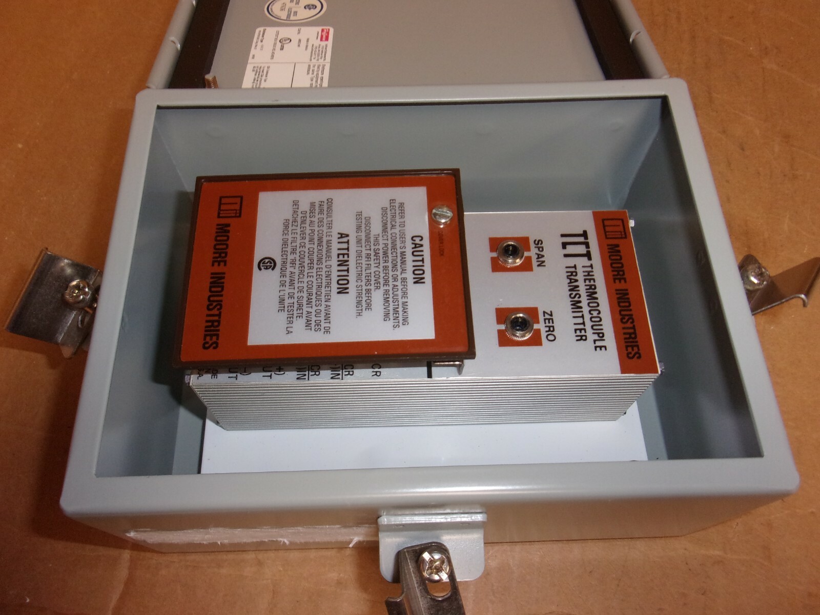 Moore Industries Thermocouple Transmitter TCT/T2-5MVFS/10-50MA/117AC