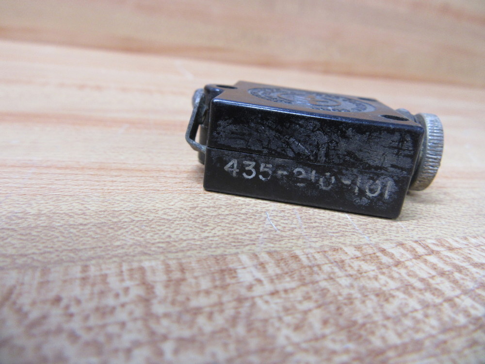 Wood Electric 435-210-101 Circuit Breaker 10 Amp 435210101
